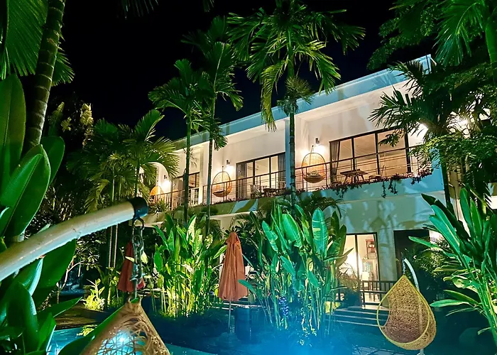 Work Remotely From Our Duplex Loft, King Bed, Pool & Garden, Soundbar Siem Reap