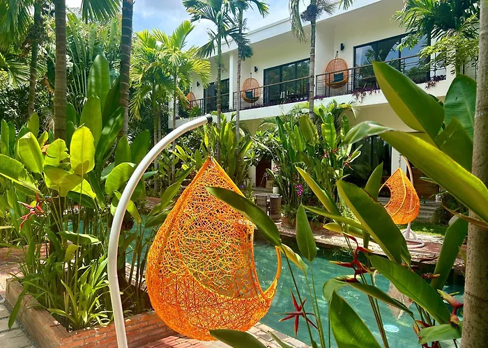 Work Remotely From Our Duplex Loft, King Bed, Pool & Garden, Soundbar Dom wakacyjny